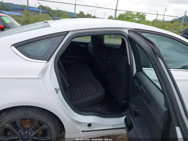3FA6P0G79JR222715 2018 FORD FUSION - Image 8