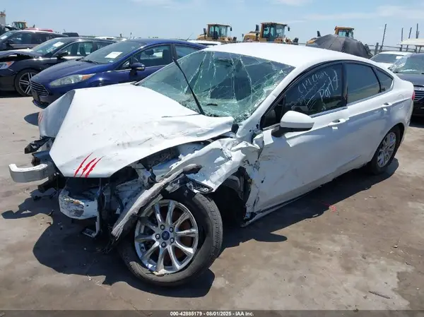 3FA6P0G79JR245623 2018 FORD FUSION - Image 2