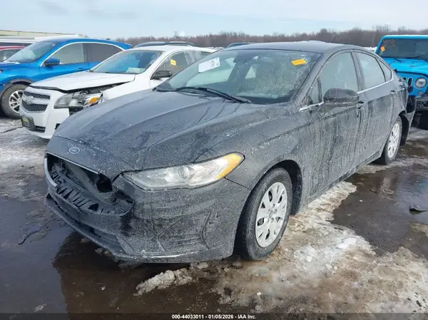 3FA6P0G79KR165126 2019 FORD FUSION - Image 2