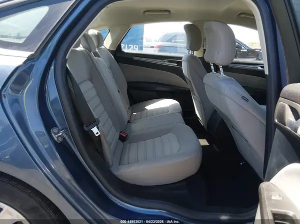 3FA6P0G79KR201137 2019 FORD FUSION - Image 8