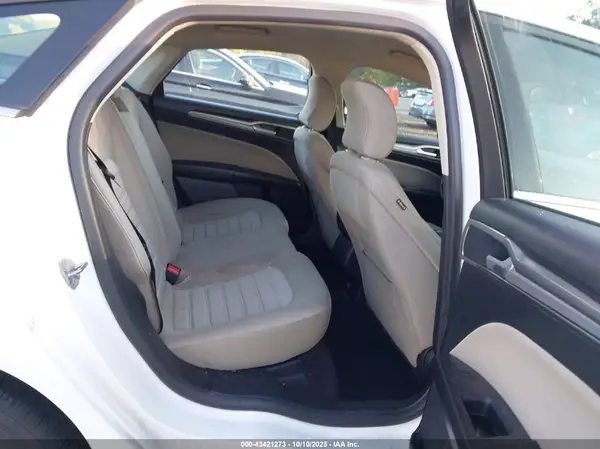 3FA6P0G79KR266988 2019 FORD FUSION - Image 8