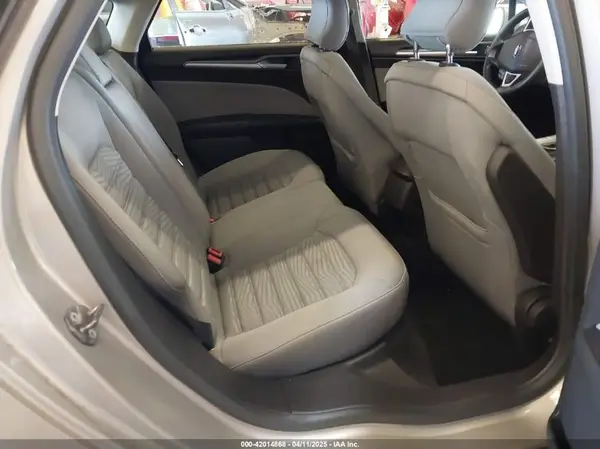 3FA6P0G7XGR196652 2016 FORD FUSION - Image 8