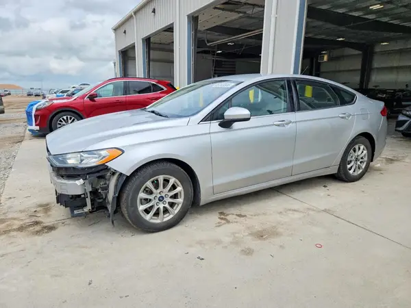 3FA6P0G7XHR244068 2017 FORD FUSION - Image 1