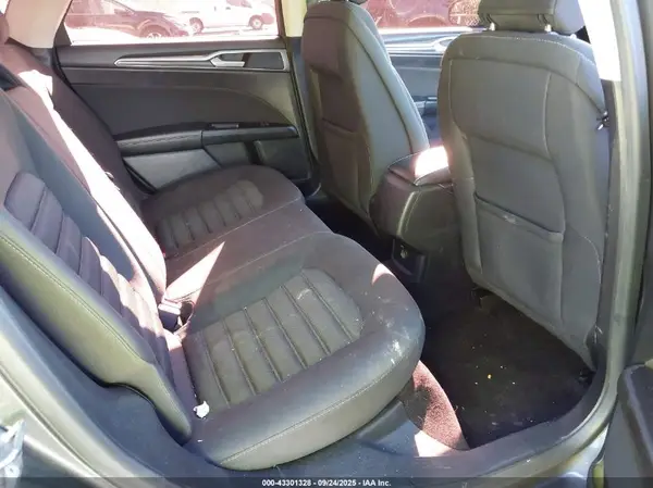 3FA6P0G7XHR304334 2017 FORD FUSION - Image 8