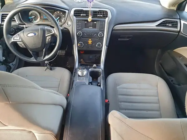 3FA6P0G7XHR319657 2017 FORD FUSION - Image 8