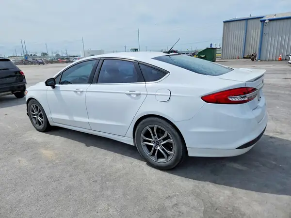3FA6P0G7XHR342632 2017 FORD FUSION - Image 2