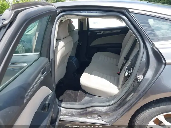 3FA6P0G7XHR393953 2017 FORD FUSION - Image 8