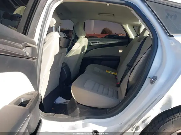3FA6P0G7XJR177350 2018 FORD FUSION - Image 8
