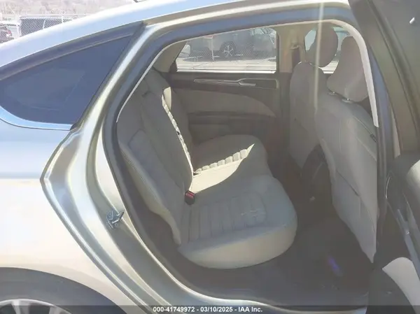 3FA6P0G7XJR187506 2018 FORD FUSION - Image 8