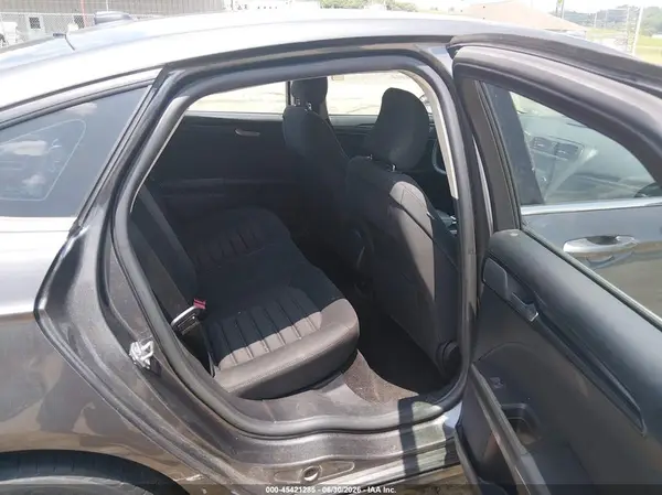 3FA6P0G7XJR195900 2018 FORD FUSION - Image 8