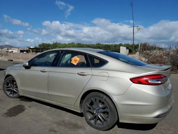 3FA6P0G7XJR205129 2018 FORD FUSION - Image 2