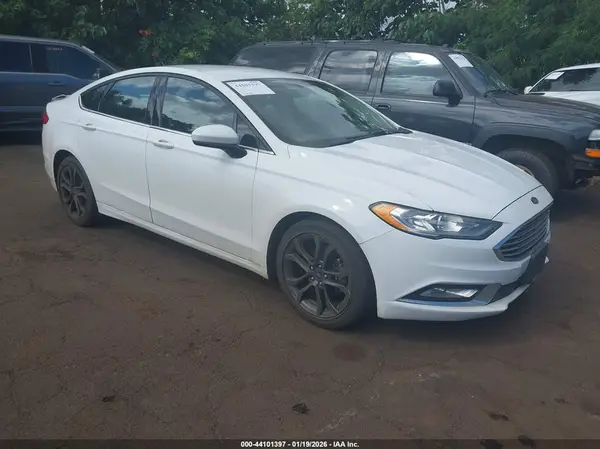 3FA6P0G7XJR241368 2018 FORD FUSION - Image 1