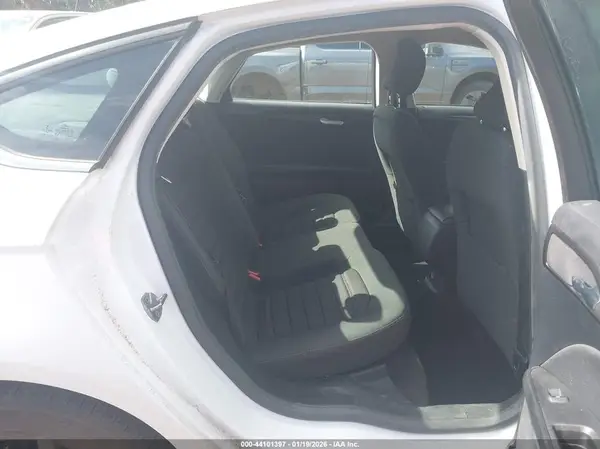 3FA6P0G7XJR241368 2018 FORD FUSION - Image 8