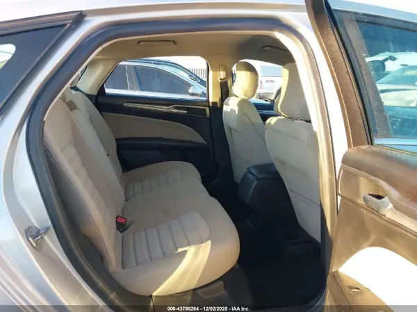 3FA6P0G7XJR262835 2018 FORD FUSION - Image 8