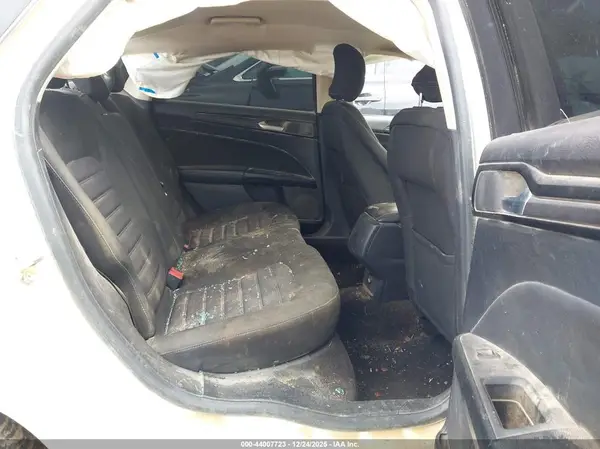 3FA6P0G7XJR272894 2018 FORD FUSION - Image 8