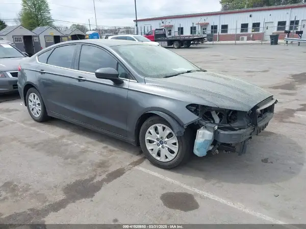 3FA6P0G7XKR102326 2019 FORD FUSION - Image 1