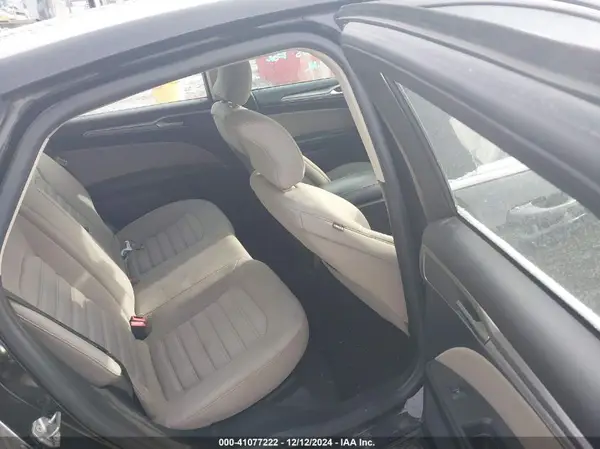 3FA6P0G7XKR127579 2019 FORD FUSION - Image 8