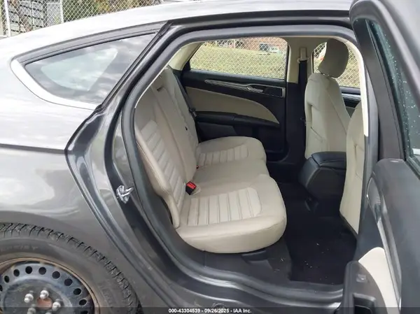 3FA6P0G7XKR213751 2019 FORD FUSION - Image 8