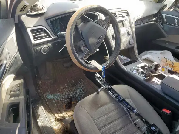3FA6P0G7XKR231599 2019 FORD FUSION - Image 8