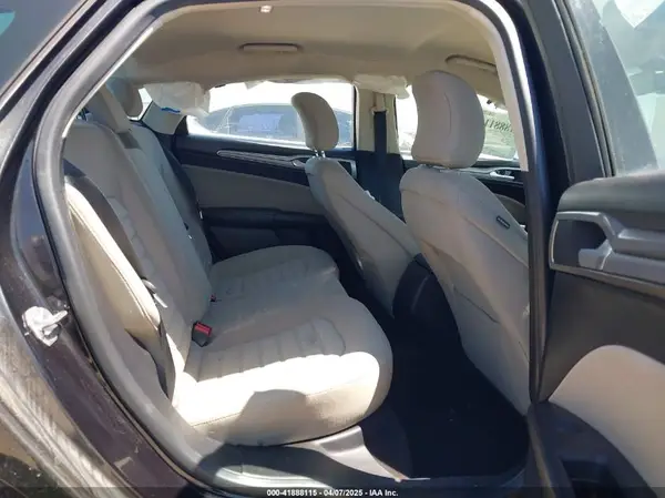 3FA6P0G7XKR268202 2019 FORD FUSION - Image 8