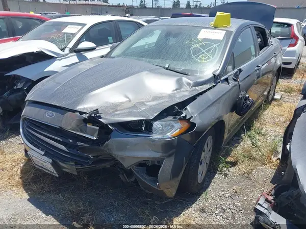 3FA6P0G7XLR135778 2020 FORD FUSION - Image 2