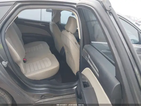 3FA6P0G7XLR148241 2020 FORD FUSION - Image 8