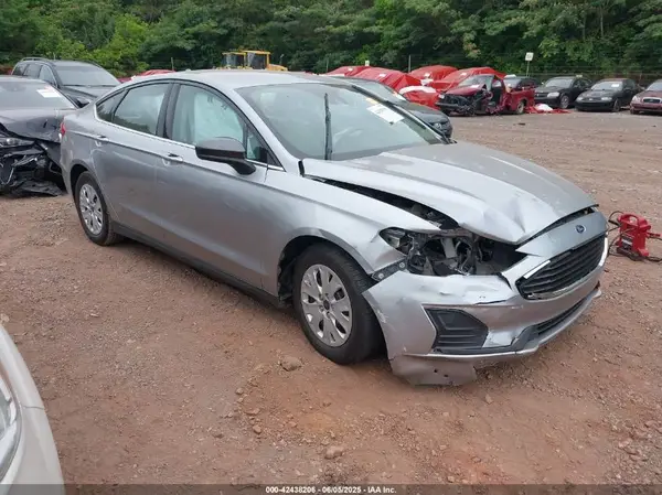 3FA6P0G7XLR201004 2020 FORD FUSION - Image 1