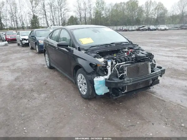 3FA6P0G7XLR263566 2020 FORD FUSION - Image 1