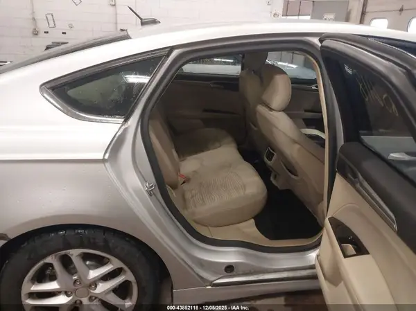 3FA6P0H70GR318742 2016 FORD FUSION - Image 8