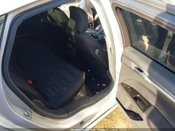 3FA6P0H70GR369075 2016 FORD FUSION - Image 8