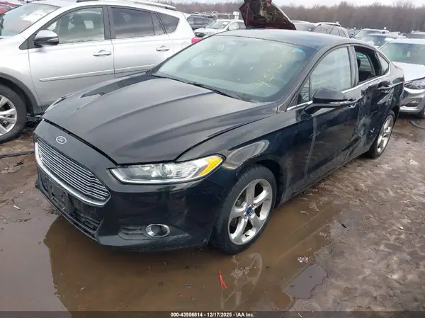 3FA6P0H70GR379718 2016 FORD FUSION - Image 2