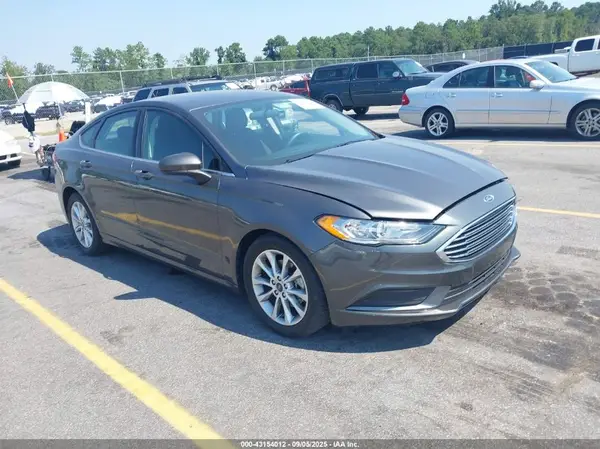 3FA6P0H70HR102858 2017 FORD FUSION - Image 1