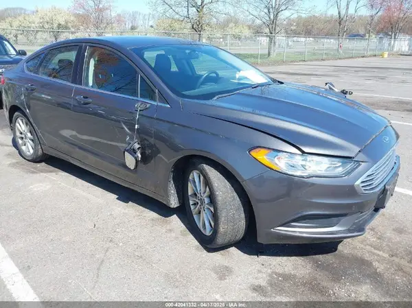 3FA6P0H70HR107252 2017 FORD FUSION - Image 1