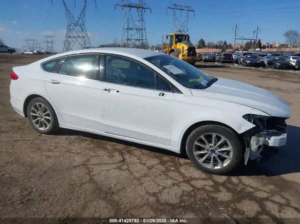3FA6P0H70HR145063 2017 FORD FUSION - Image 1
