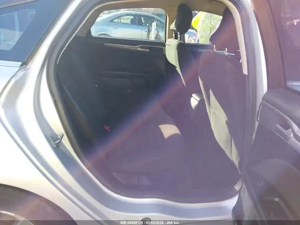 3FA6P0H70HR150621 2017 FORD FUSION - Image 8