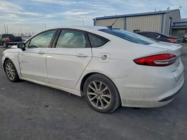 3FA6P0H70HR181044 2017 FORD FUSION - Image 2
