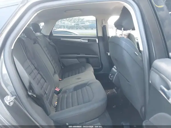 3FA6P0H70HR218819 2017 FORD FUSION - Image 8