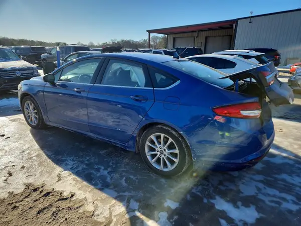 3FA6P0H70HR253697 2017 FORD FUSION - Image 2