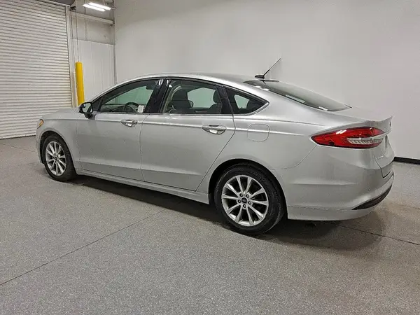 3FA6P0H70HR260312 2017 FORD FUSION - Image 2