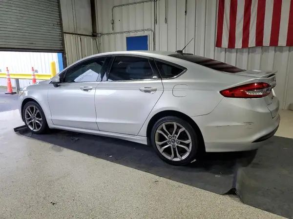 3FA6P0H70HR318225 2017 FORD FUSION - Image 2