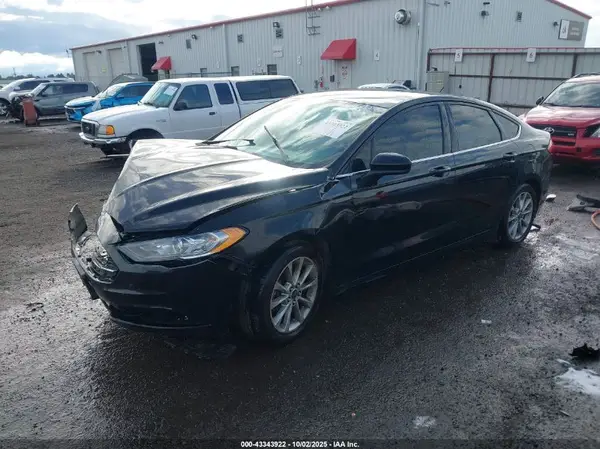 3FA6P0H70HR345084 2017 FORD FUSION - Image 2