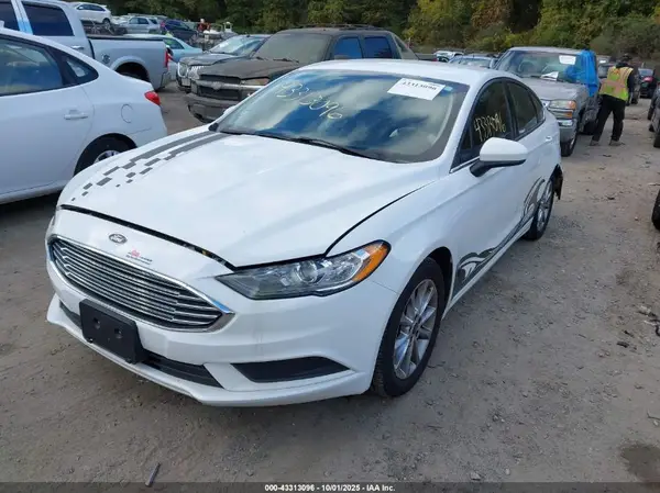 3FA6P0H70HR358725 2017 FORD FUSION - Image 2
