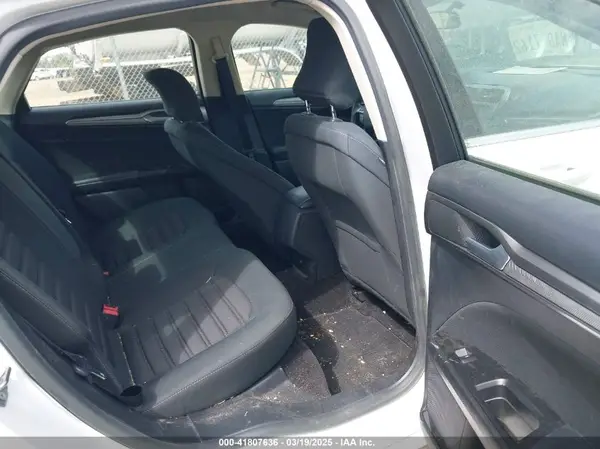 3FA6P0H70HR375377 2017 FORD FUSION - Image 8
