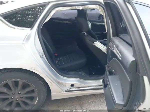 3FA6P0H70HR375394 2017 FORD FUSION - Image 8