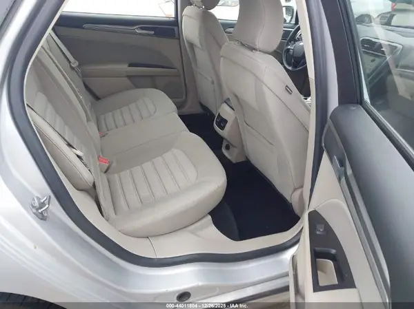 3FA6P0H70HR388114 2017 FORD FUSION - Image 8