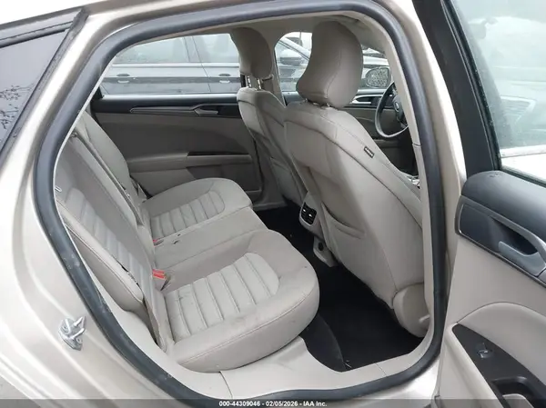 3FA6P0H70HR390591 2017 FORD FUSION - Image 8
