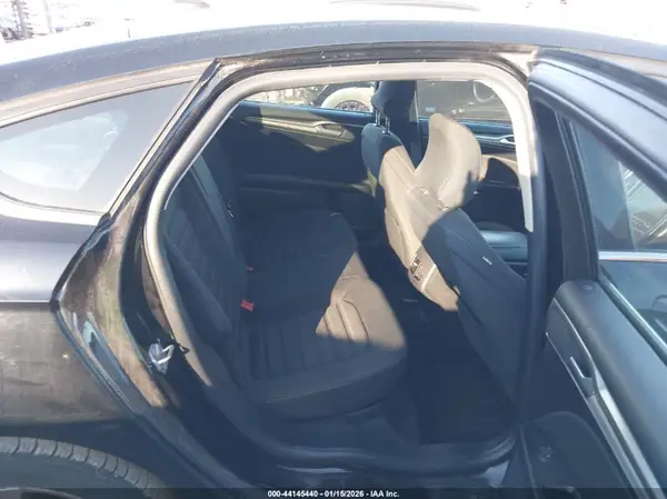 3FA6P0H70HR398187 2017 FORD FUSION - Image 8