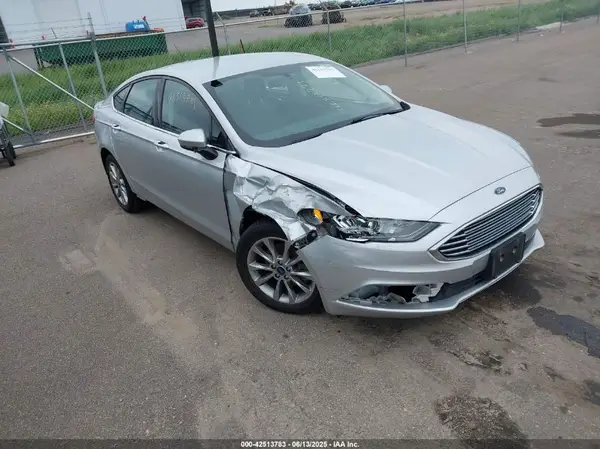 3FA6P0H70HR398674 2017 FORD FUSION - Image 1