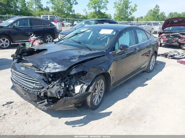 3FA6P0H70HR404134 2017 FORD FUSION - Image 2