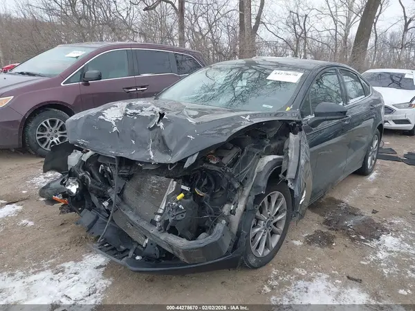 3FA6P0H70HR415117 2017 FORD FUSION - Image 2